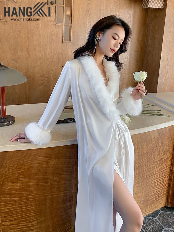 VCHG66 - Choàng Ngủ Lụa Lông
