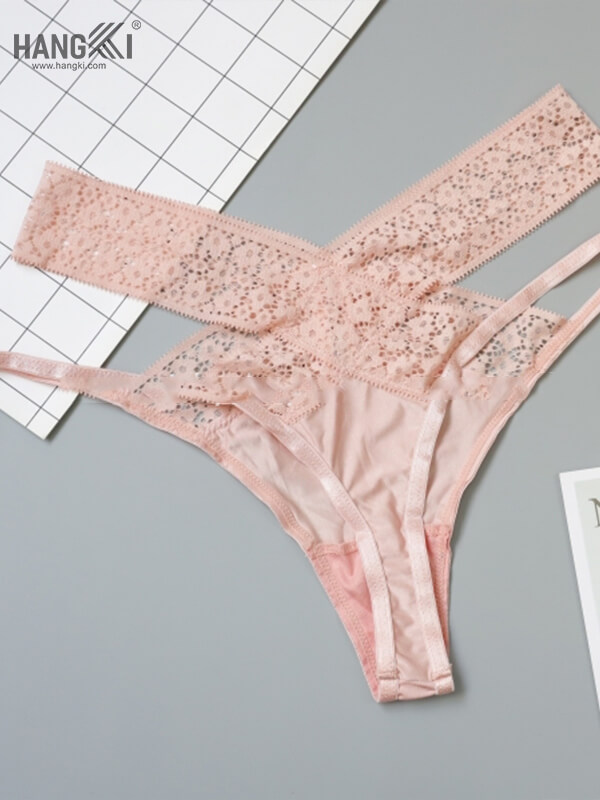 QLK22 – Bikini Lọt Khe