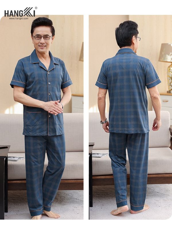 Bộ đồ ngủ nam trung niên kẻ caro xanh tay ngắn quần dài chất liệu mỏng nhẹ thương hiệu Hangki