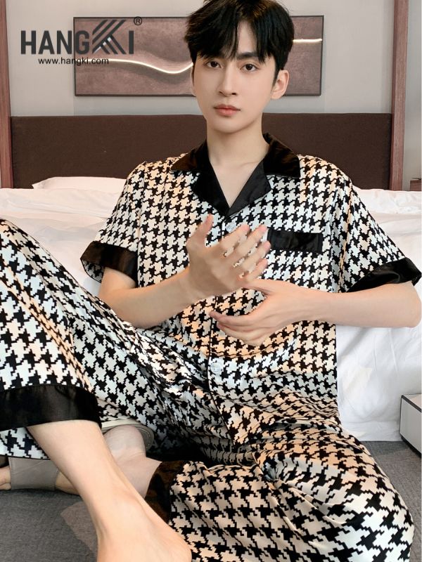 TC02 - Đồ Ngủ Pijama Nam Tay Cộc Quần Dài Lụa