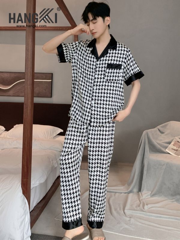 Bộ pijama nam lụa họa tiết caro trắng đen tay ngắn quần dài thương hiệu Hangki