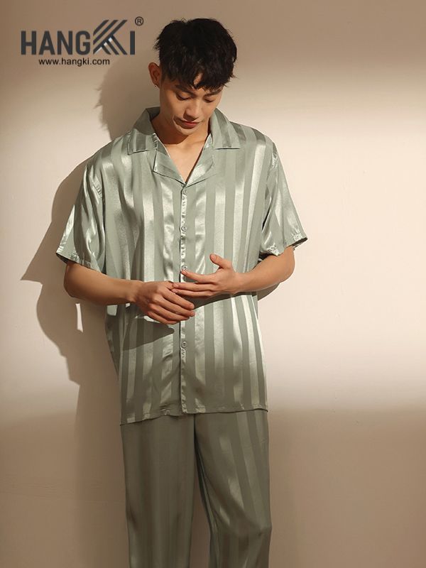 TC07 - Đồ Ngủ Pijama Nam Tay Cộc Quần Dài Lụa