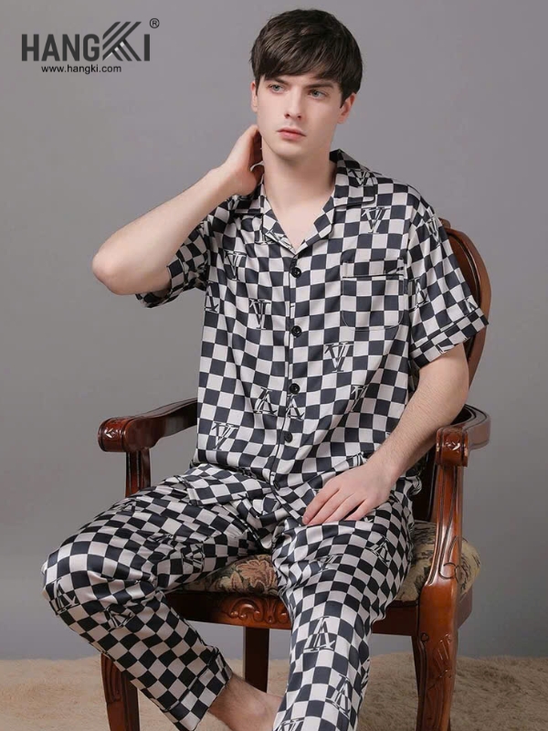 TC113 - Đồ Ngủ Pijama Nam Tay Cộc Quần Dài Lụa