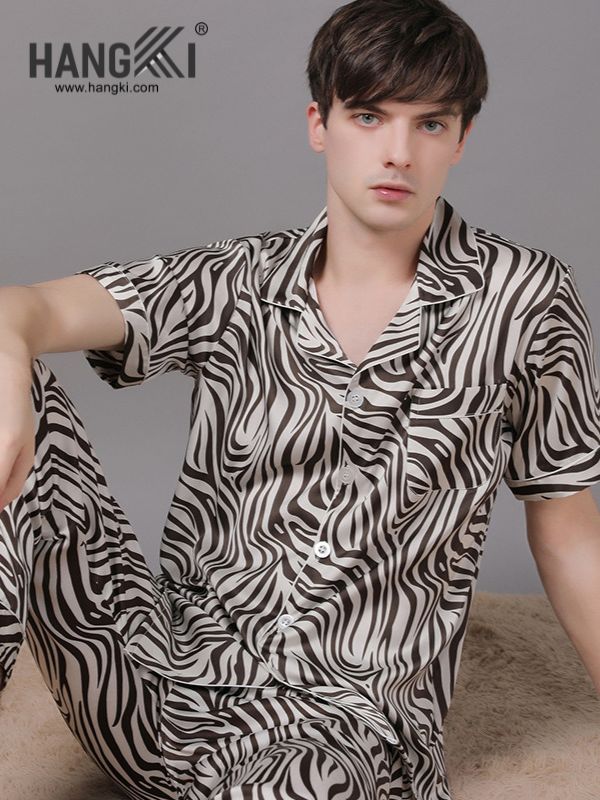 TC114 - Đồ Ngủ Pijama Nam Tay Cộc Quần Dài Lụa