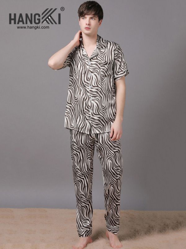 TC114 - Đồ Ngủ Pijama Nam Tay Cộc Quần Dài Lụa