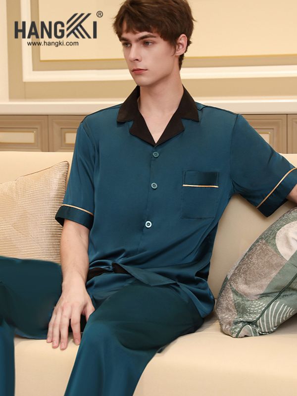 TC115 - Đồ Ngủ Pijama Nam Tay Cộc Quần Dài Lụa