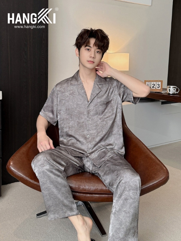 TC127 - Đồ Ngủ Pijama Nam Tay Cộc Quần Dài Lụa