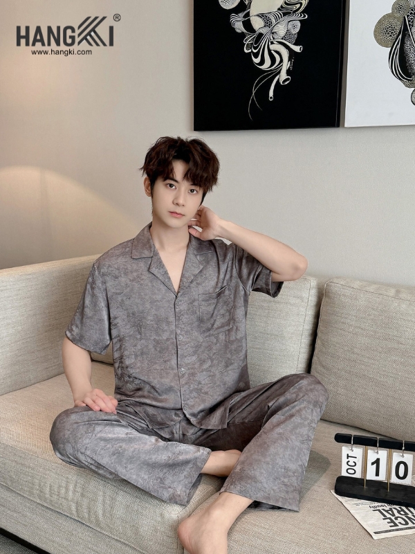 TC127 - Đồ Ngủ Pijama Nam Tay Cộc Quần Dài Lụa