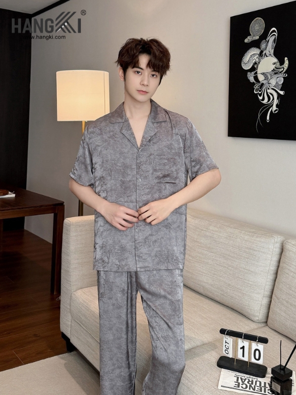 TC127 - Đồ Ngủ Pijama Nam Tay Cộc Quần Dài Lụa