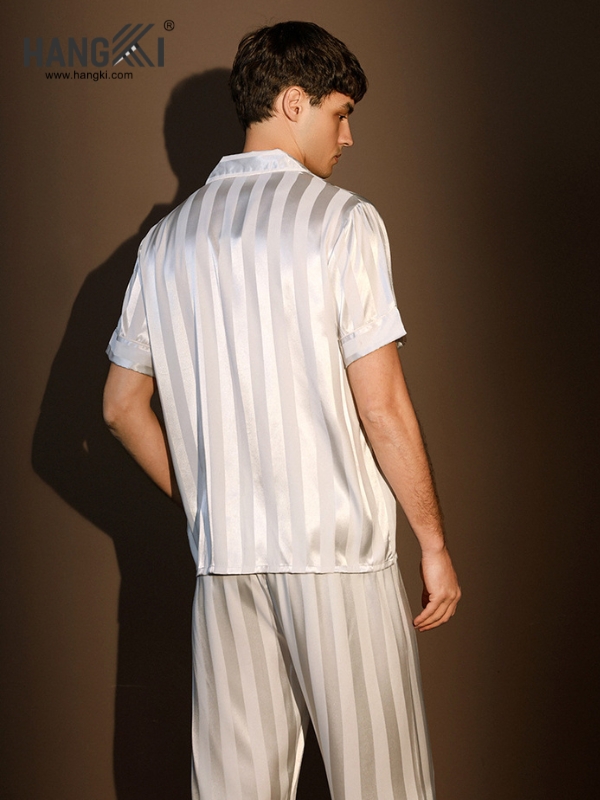 TC98 - Đồ Ngủ Pijama Nam Tay Cộc Quần Dài Lụa