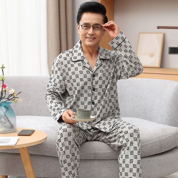Bộ pijama dài tay họa tiết cho người lớn tuổi màu xám nhạt chất liệu mềm mại thoải mái