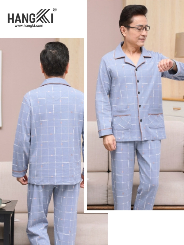 Bộ đồ ngủ nam trung niên Hangki màu xanh nhạt họa tiết caro dài tay quần dài chất vải mềm mại