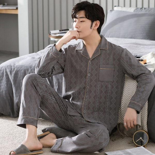 Bộ pijama nam dài tay màu xám họa tiết hình học, chất vải mềm mặc ở nhà