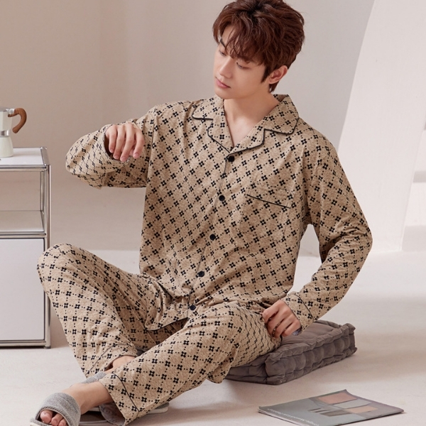 Bộ pijama nam dài tay màu be họa tiết caro nhỏ chất vải mềm mại mặc ở nhà