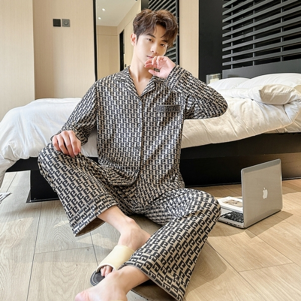 Bộ pijama nam dài tay họa tiết chữ caro màu be đen chất liệu mềm mại mặc ở nhà