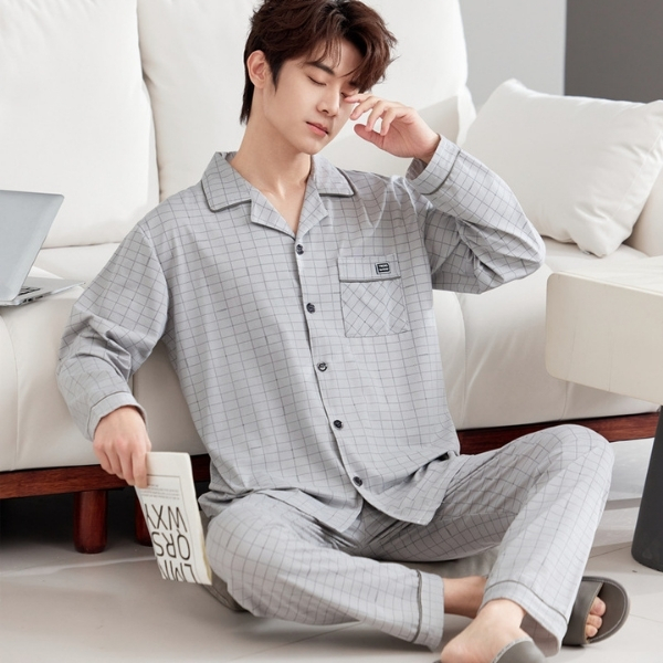 Bộ pijama nam dài tay màu xám kẻ caro chất liệu mềm mại mặc ở nhà