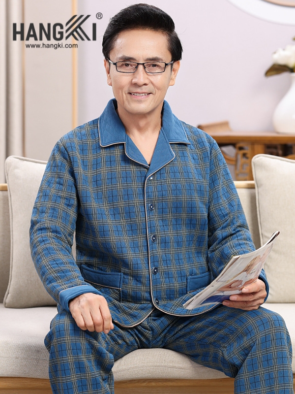 Bộ đồ ngủ nam trung niên HANGKI màu xanh caro dài tay, chất vải mềm mại, thoải mái khi ở nhà