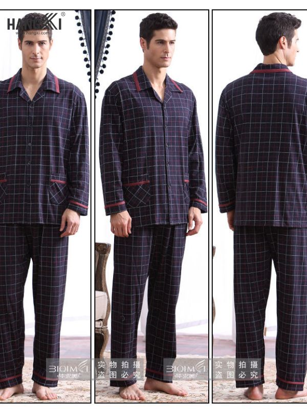 Bộ pijama nam kẻ caro dài tay màu xanh đen viền đỏ thương hiệu Hanjiki