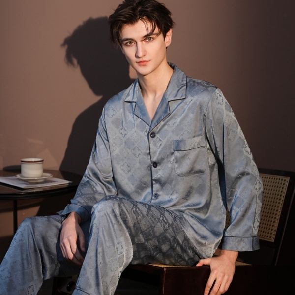 Bộ pijama lụa nam màu xanh xám dài tay quần dài họa tiết sang trọng