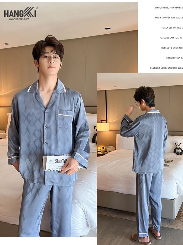 Đồ ngủ lụa nam màu xanh xám tay dài quần dài thương hiệu HANGKI trong phòng ngủ hiện đại