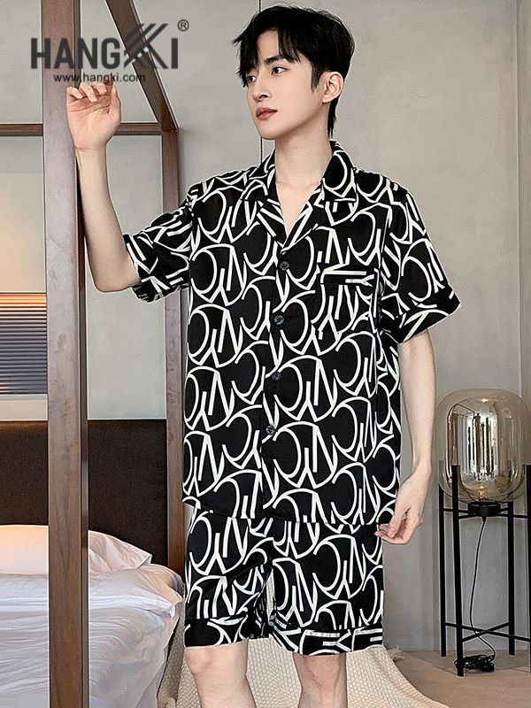 Bộ đồ ngủ nam HANGKI họa tiết chữ đen trắng tay ngắn quần short chất liệu mỏng nhẹ