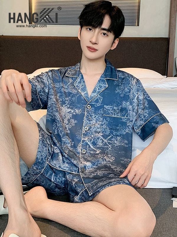 Đồ ngủ nam lụa ngắn tay màu xanh họa tiết cây cối thương hiệu Hangki
