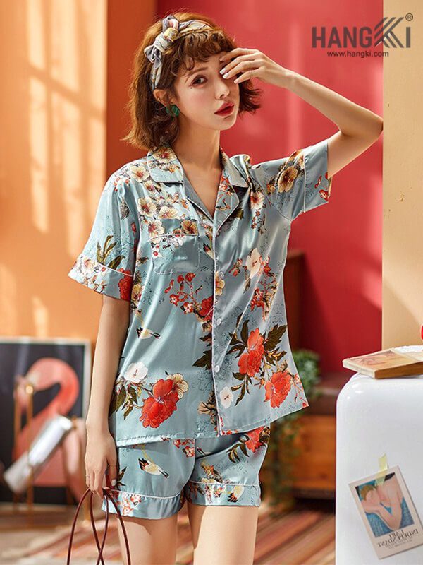 DN110 – Top 5 bộ pijama lụa dành cho nữ đẹp nhất hiện nay!